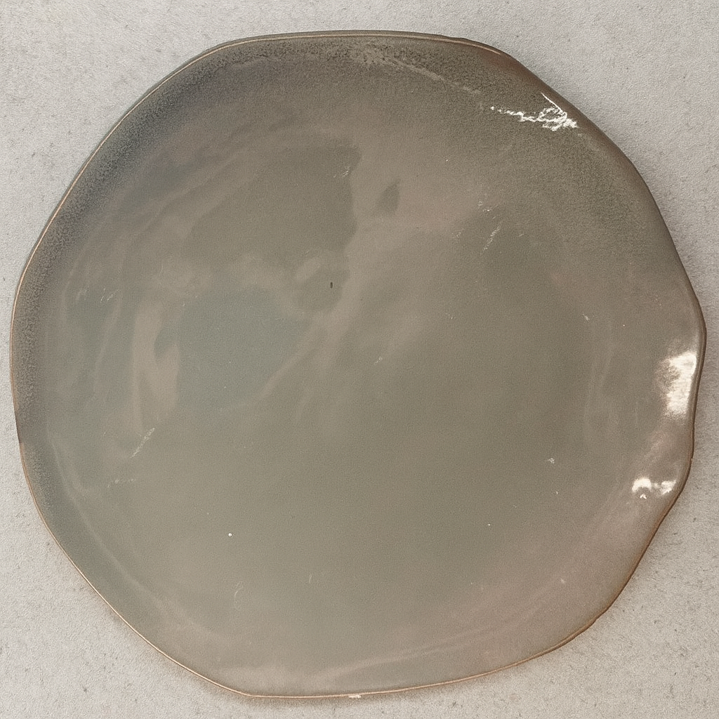Prato de cerâmica raso Blissful Birth cinza 27 cm